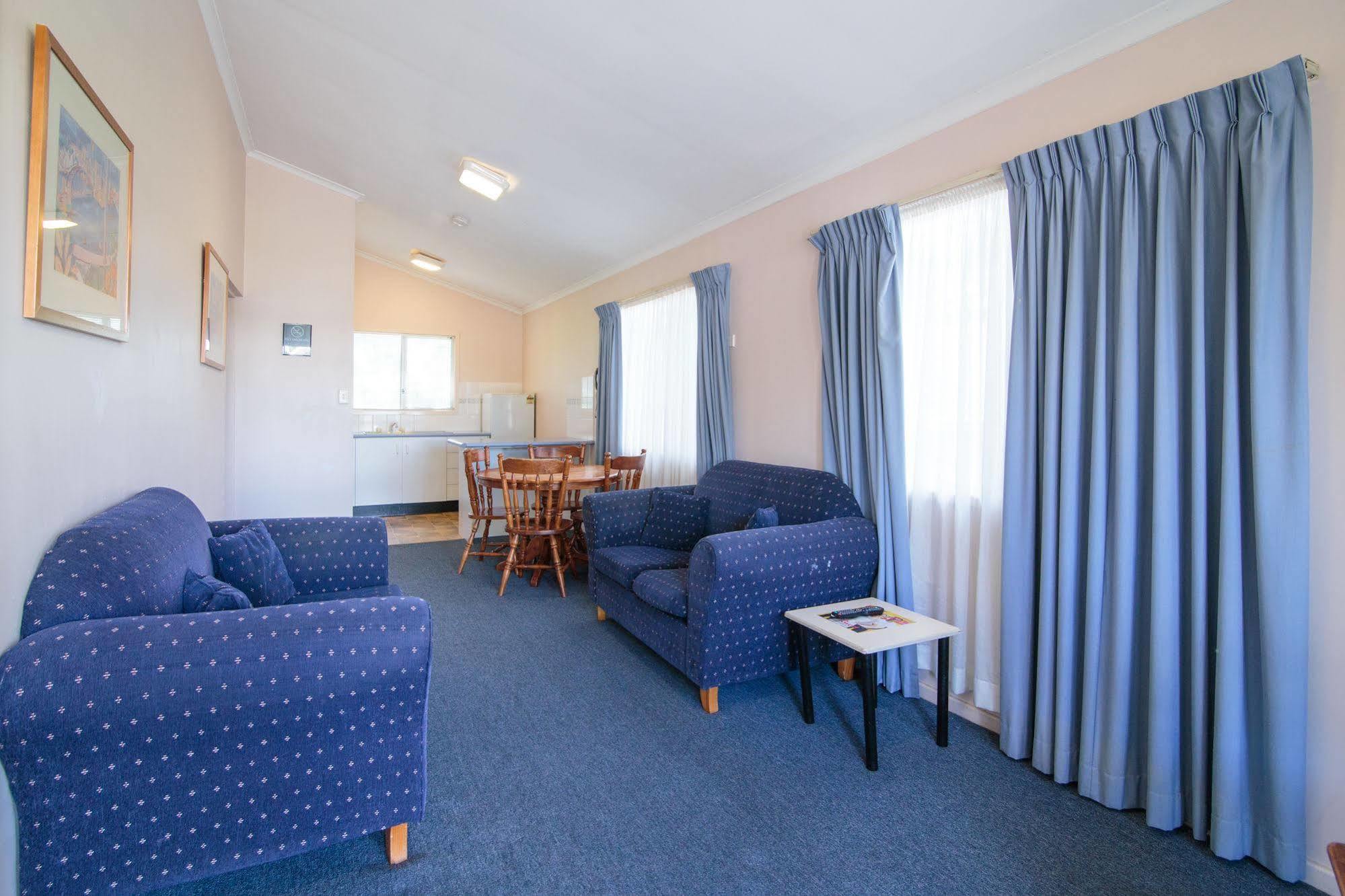 Nepean Shores By Gateway Lifestyle Holiday Parks Penrith Bagian luar foto