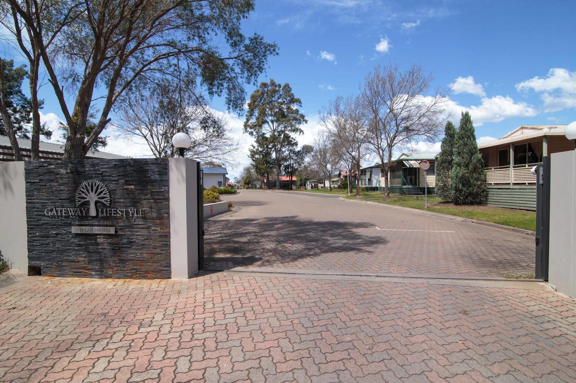 Nepean Shores By Gateway Lifestyle Holiday Parks Penrith Bagian luar foto