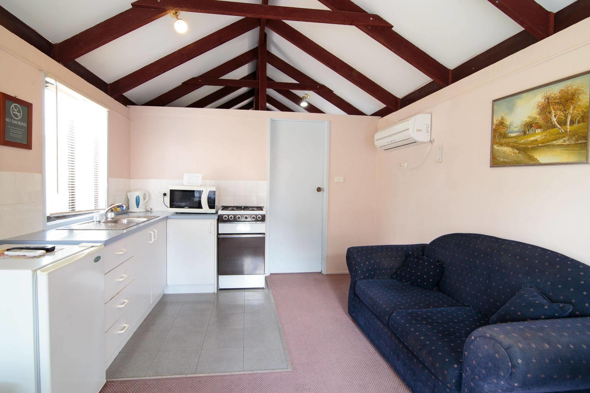 Nepean Shores By Gateway Lifestyle Holiday Parks Penrith Bagian luar foto