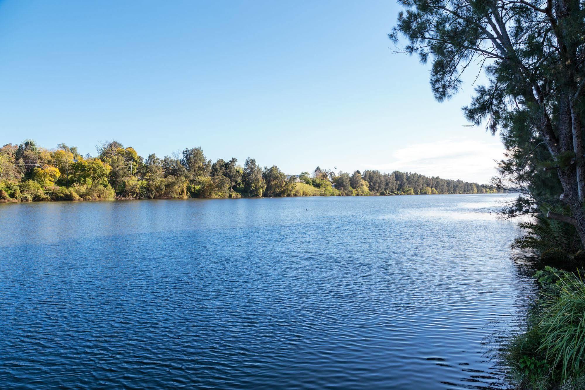 Nepean Shores By Gateway Lifestyle Holiday Parks Penrith Bagian luar foto